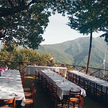 Ambrosiahostel Albergue
