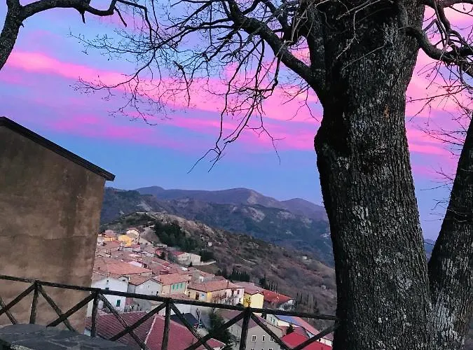 Ambrosiahostel ホステル Alessandria del Carretto